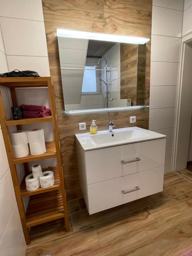 Ferienwohnung Am Schloss Leipheim Naehe Legoland Luaran gambar